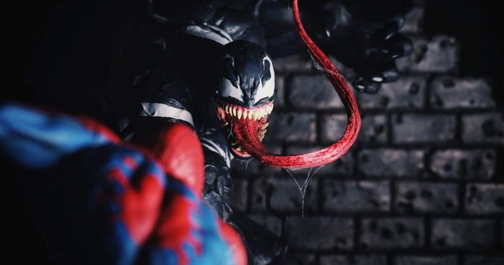 Homem-Aranha e Venom.