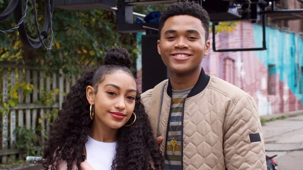 Chosen Jacobs e Lexi Underwood.